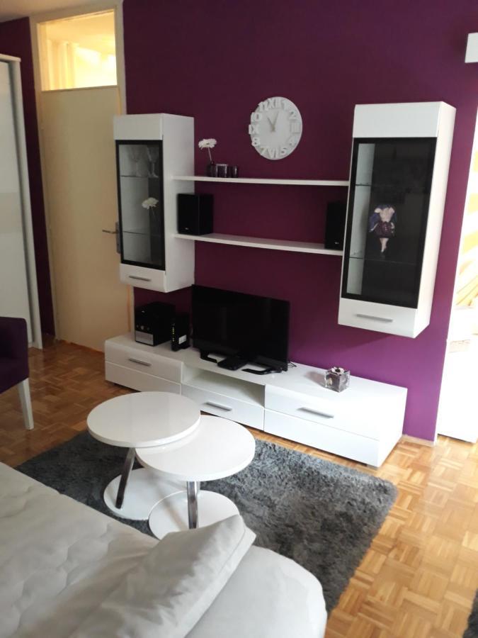 Ferienwohnung Stan Banjica Belgrad Exterior foto