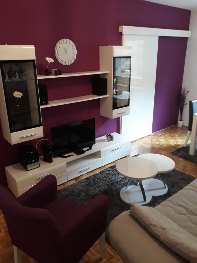 Ferienwohnung Stan Banjica Belgrad Exterior foto